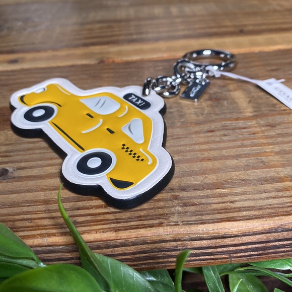 Coach NYC Yellow Checkered Taxi Cab Leather Key Fob Bag Charm Keychain🚕 - Picture 10 of 15
